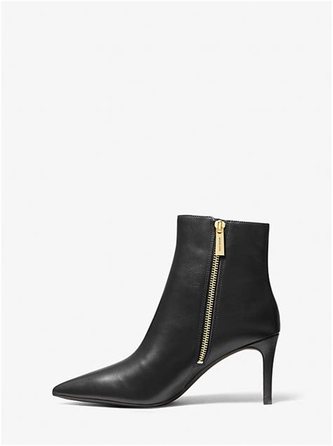 Alina Flex Leather Ankle Boot .